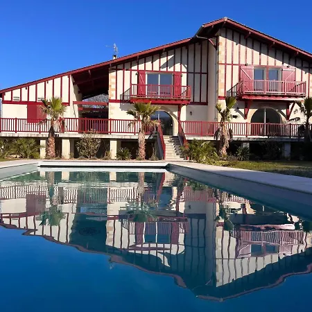 Maison Moderne Avec Piscine Chauffee, Proche De Saint-jean-de-luz - Fr-1-239-876 Ascain